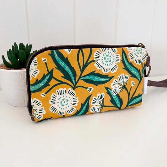 Boronia Purse/Wallet in Evarie