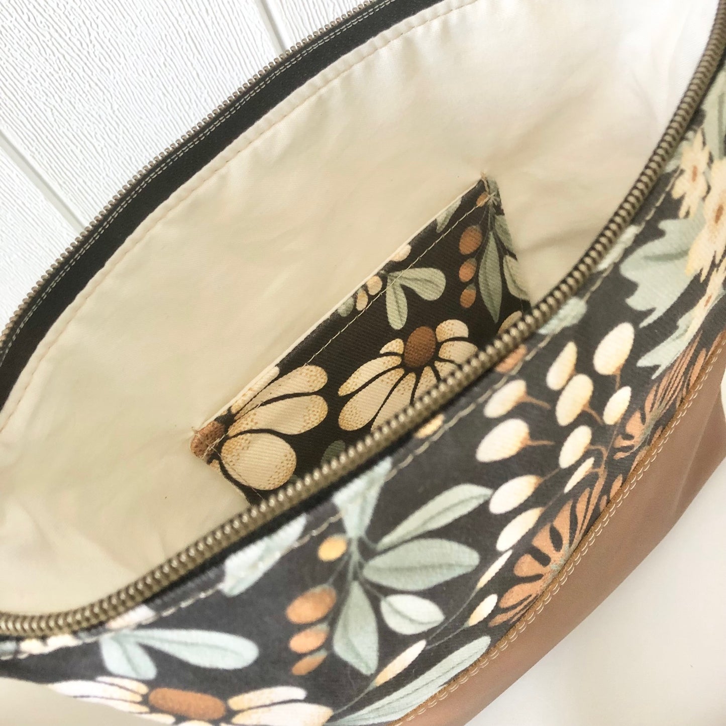 Tan Leather and Floral Wilderness Zipper Handbag