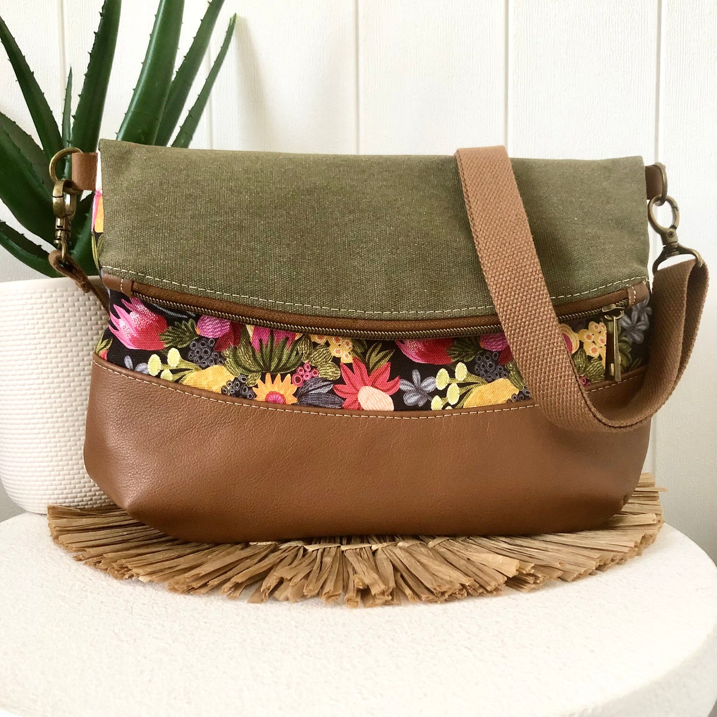 king white flower fold over bag green side