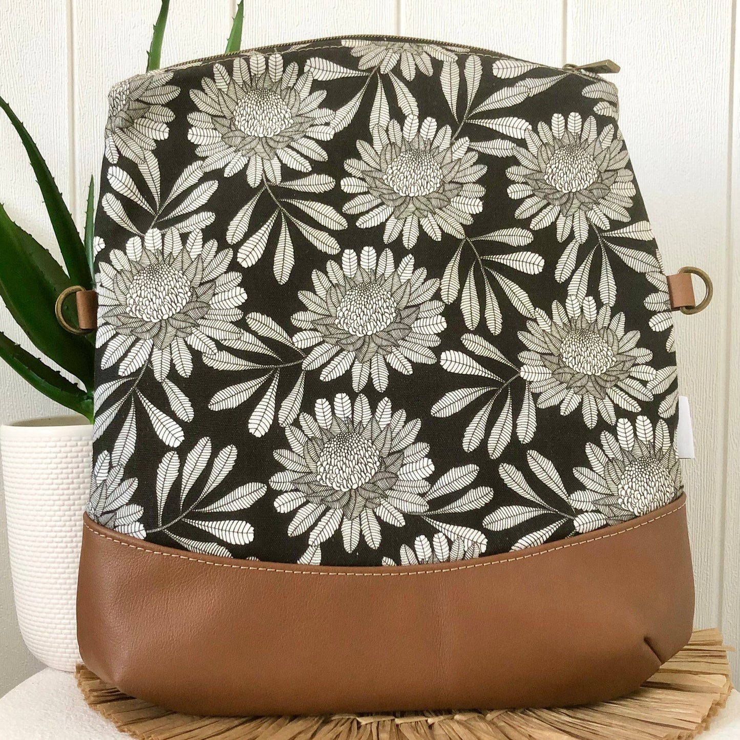 waratah fold over bag open