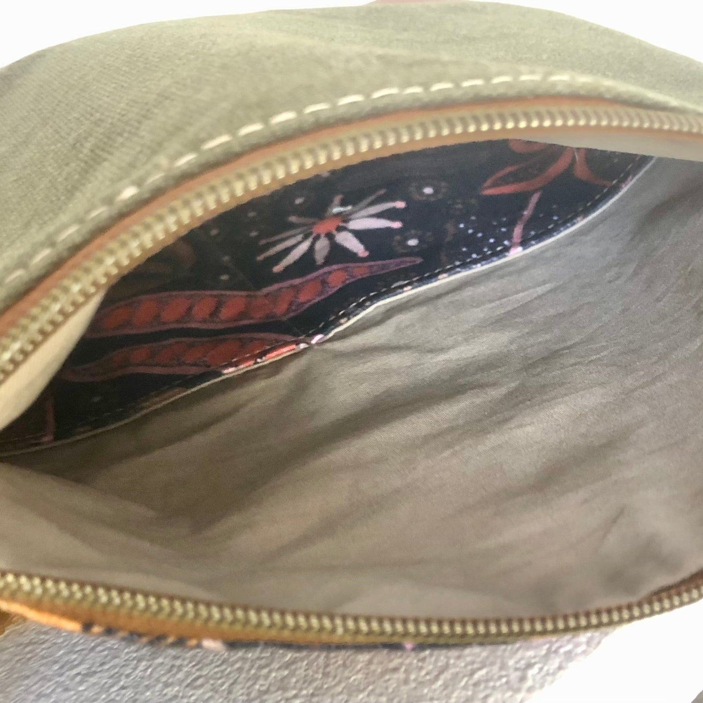 fold over bag seed pod inside view