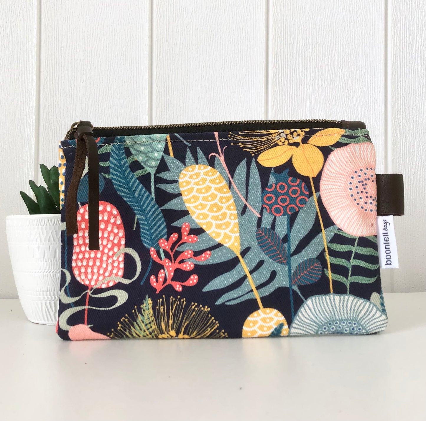 Matching Zipper Pouch in Retro Garden