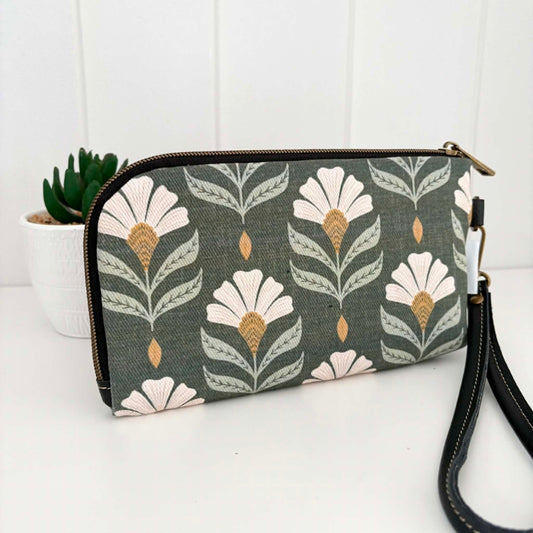 Boronia Purse/Wallet in Chiara