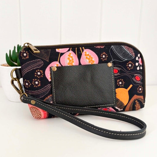 Boronia Purse/Wallet in Seed Pod