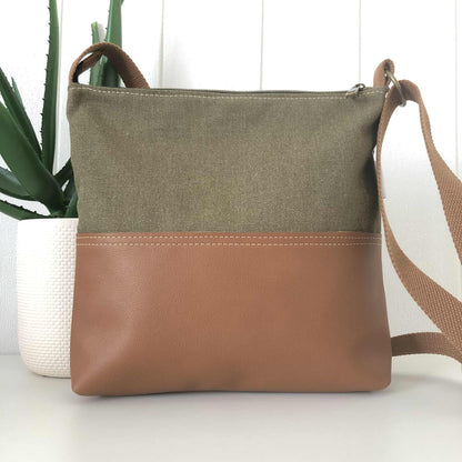 Tan Leather and Patchwork Zipper Handbag