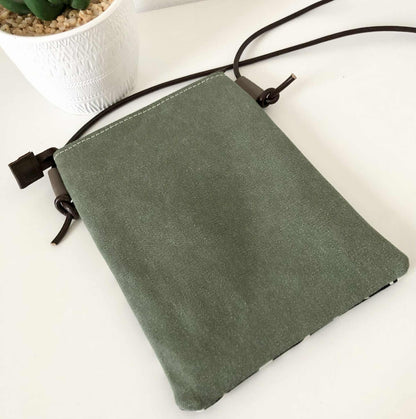 Sundew Sling Bag in Green Canvas with Oz Flowers