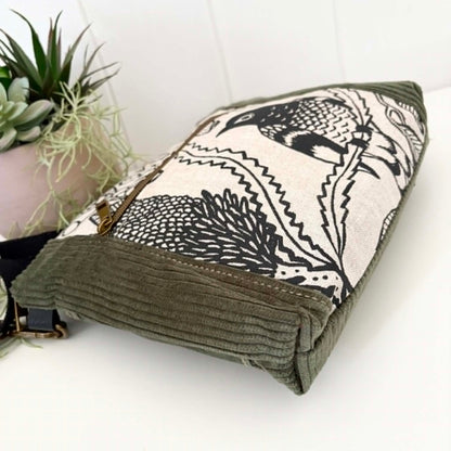 Cambridge Bag in Green with Black & White Botanica