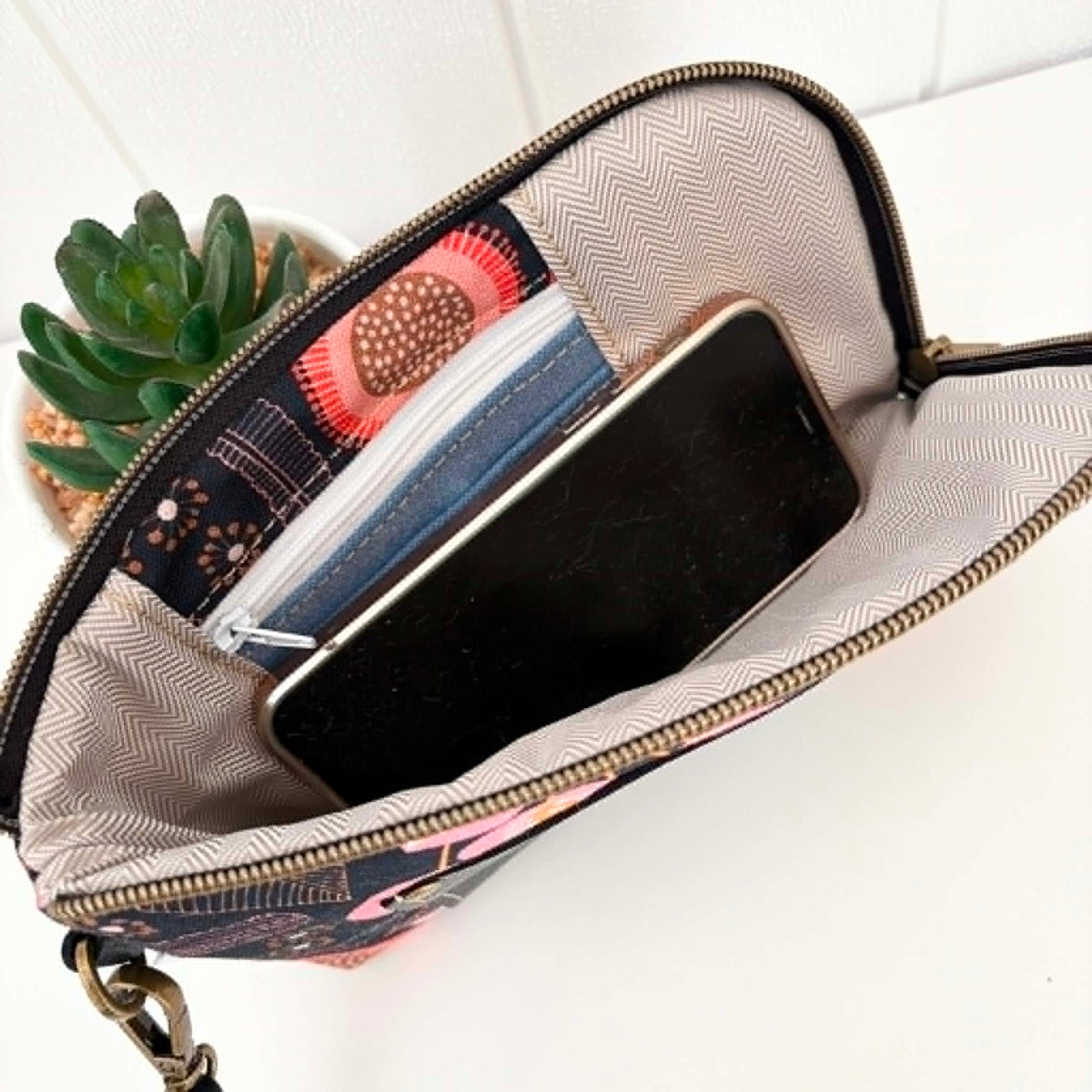 Boronia Purse/Wallet in Seed Pod