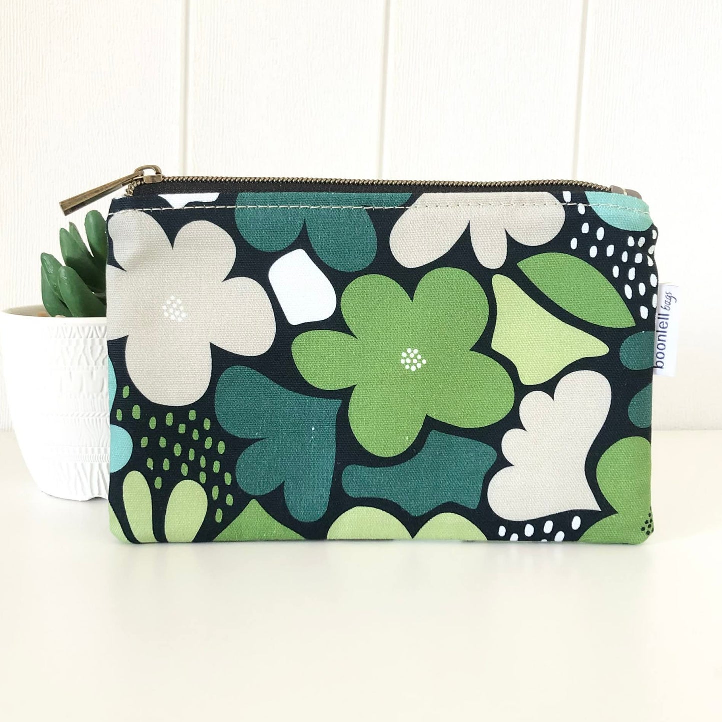 Zipper Pouch in Abstract Daisy
