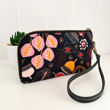 Boronia Purse/Wallet in Seed Pod