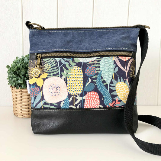 Acacia Zipper Bag in Leather, Blue Canvas and Retro Garden