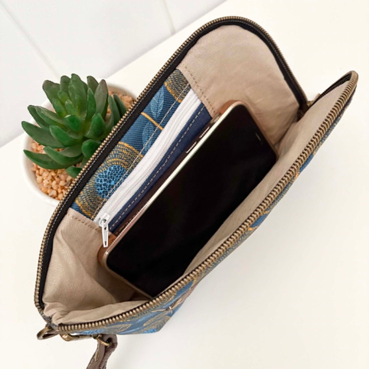 Boronia Purse/Wallet in Modern Floral