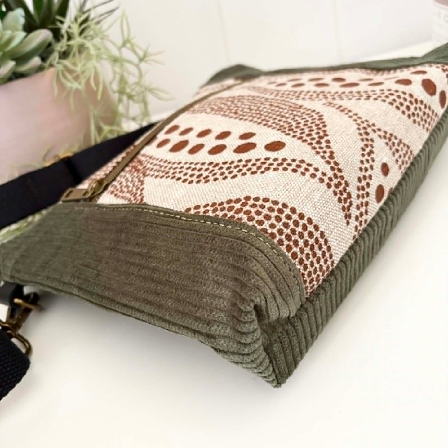Cambridge Bag in Green with Kurrajong