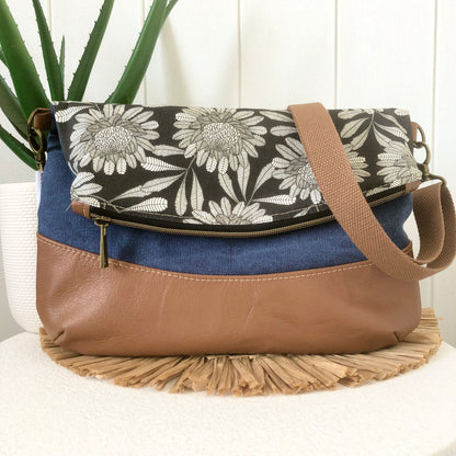 waratah fold over bag front
