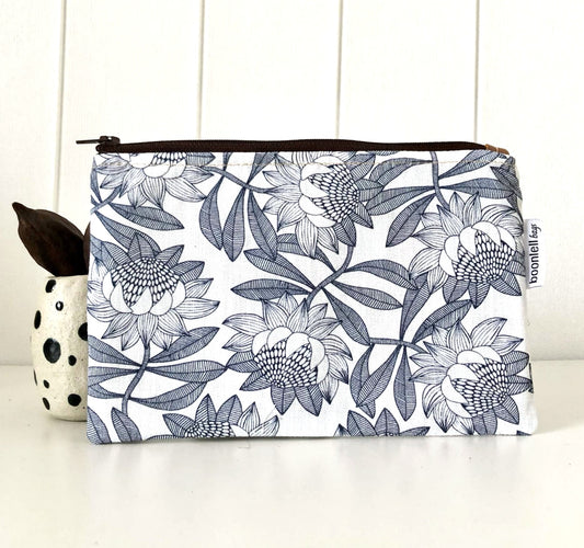 Zipper Pouch in Protea