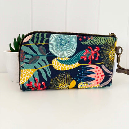 Boronia Purse/Wallet in Retro Garden