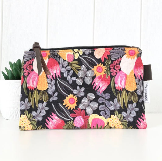 Zipper Pouch in King White Flower