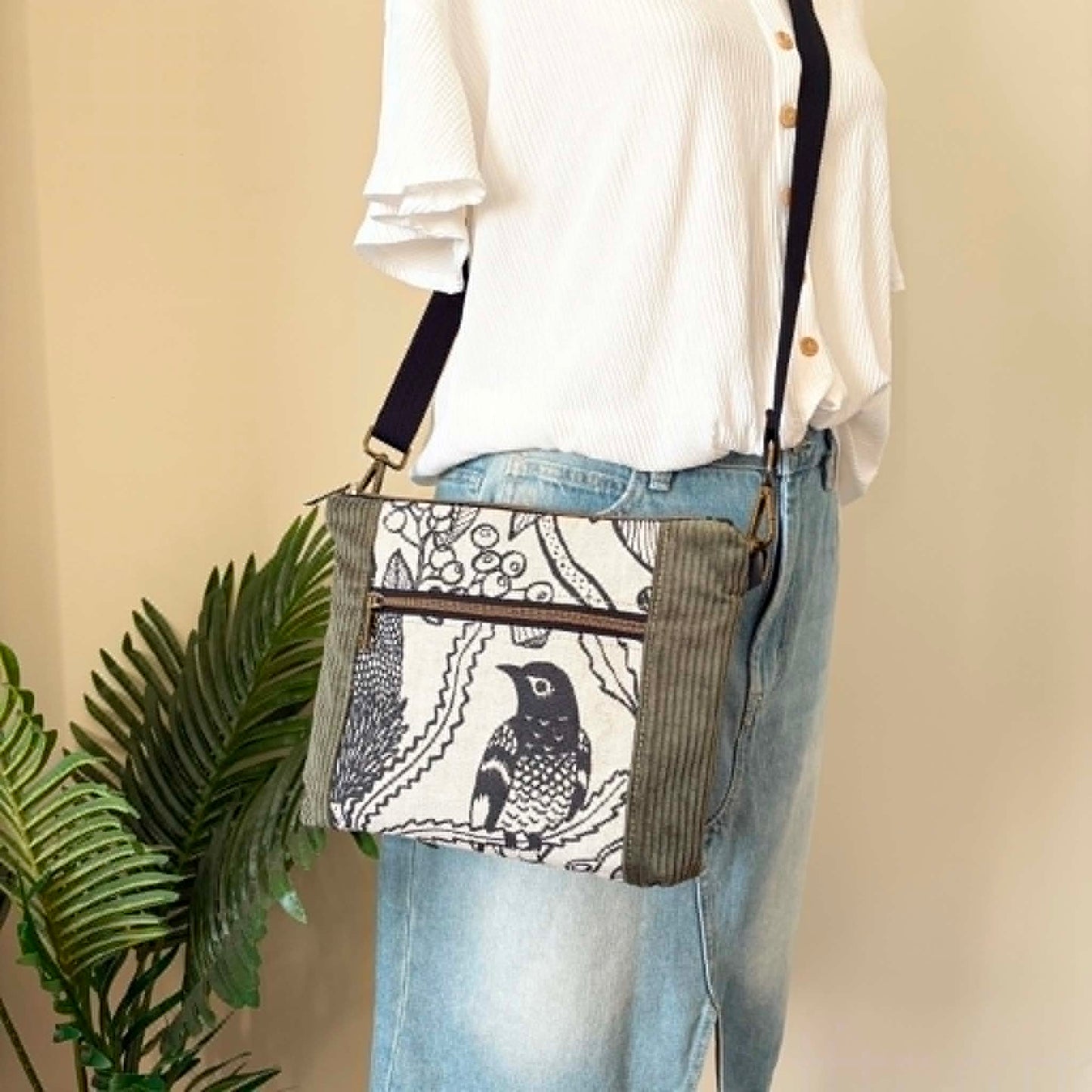 Cambridge Bag in Green with Black & White Botanica